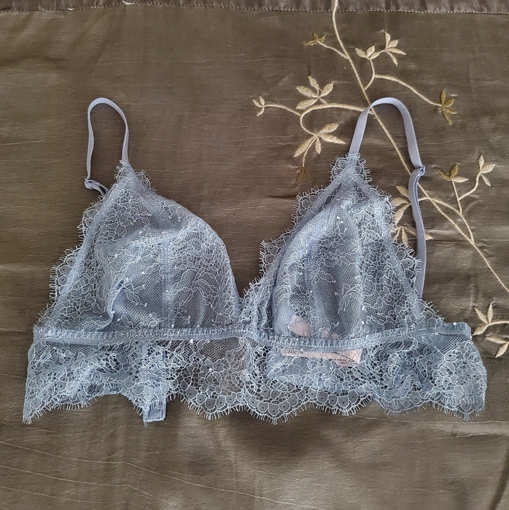 Victoria's Secret Lace Bralette Size Medium